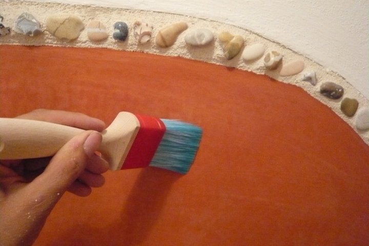 Sapone lucidante appliccato con penello